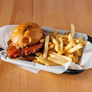 BUFFALO CHICKEN SANDWICH