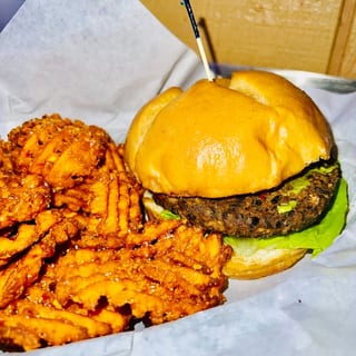 BLACK BEAN VEGGIE BURGER